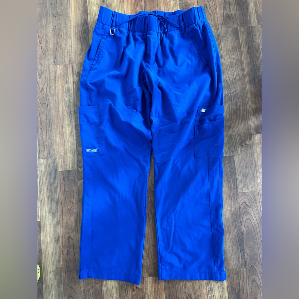 Grey’s Anatomy women’s scrubs - large - bright blue.
